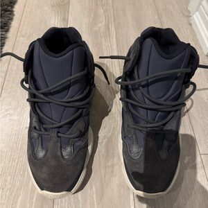 Yeezy Black and Gray Sneakers with Modern Design